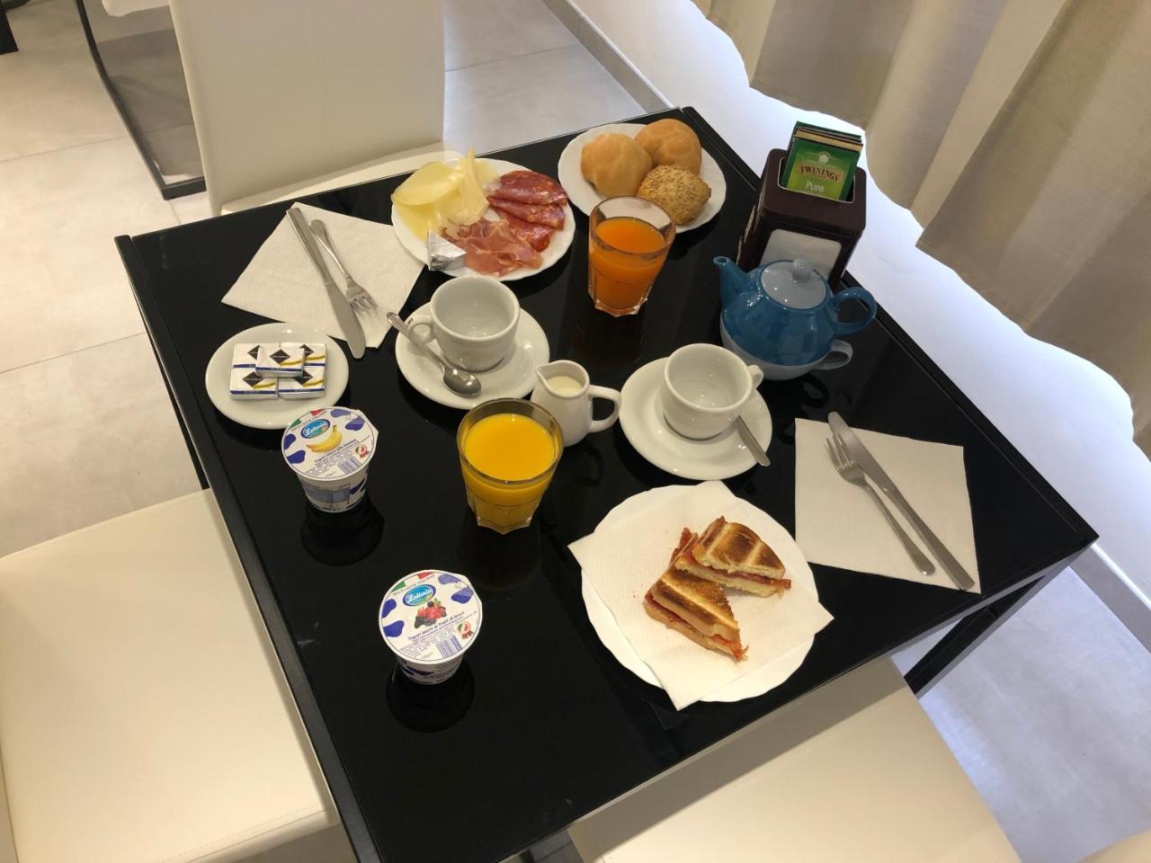 Hotel Frejus Collegno Kültér fotó