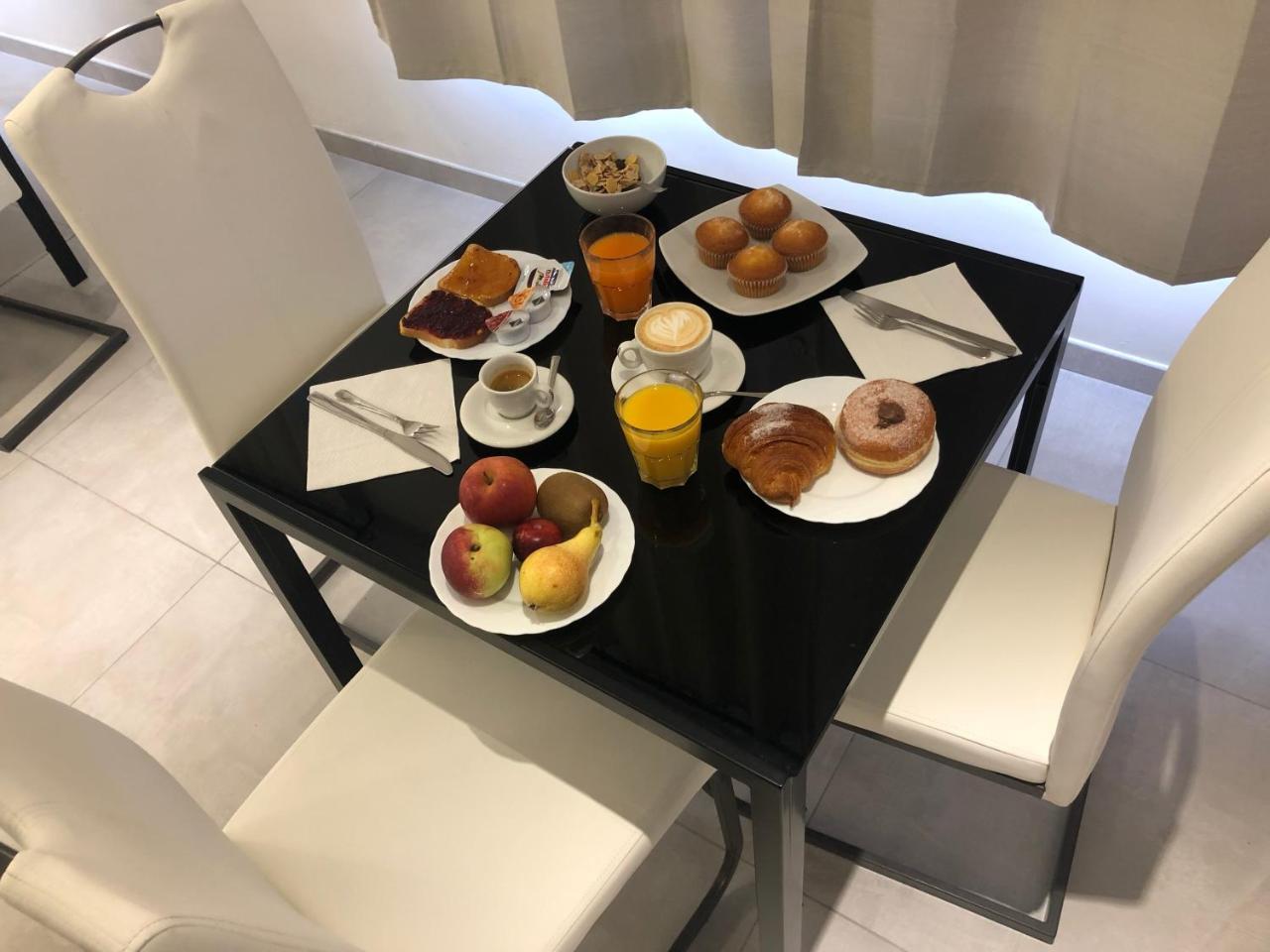 Hotel Frejus Collegno Kültér fotó