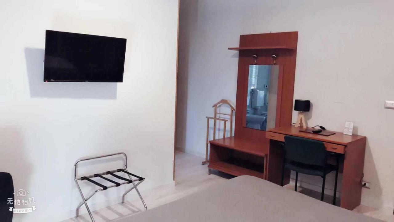 Hotel Frejus Collegno Kültér fotó