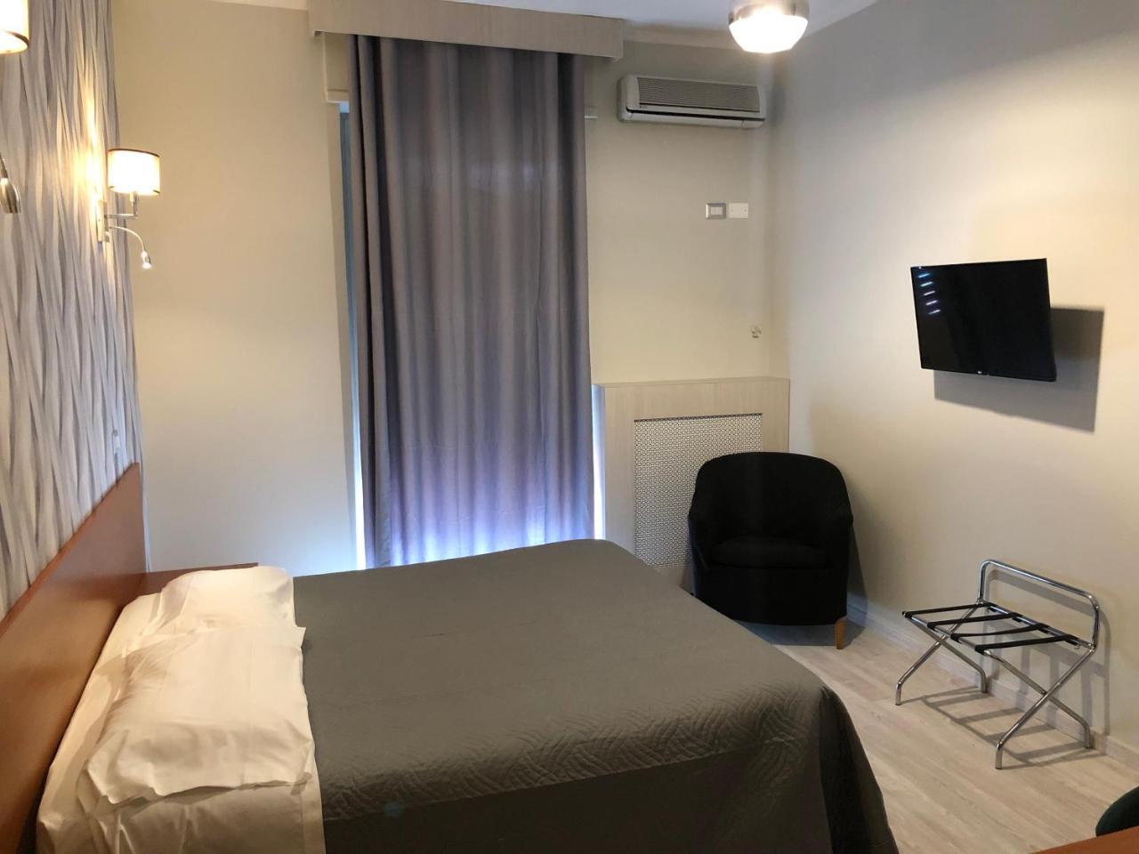 Hotel Frejus Collegno Kültér fotó
